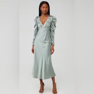 NWT Line & Dot “Maya” Dress In Sage W/ Ruched Sleeves Size Large
